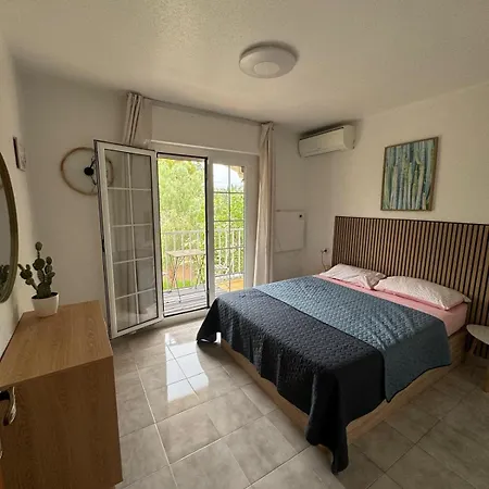 Villa Mare - 2 Beds With Balcony, Patio And Pool And Direct Park Access Murcia Buitenkant foto