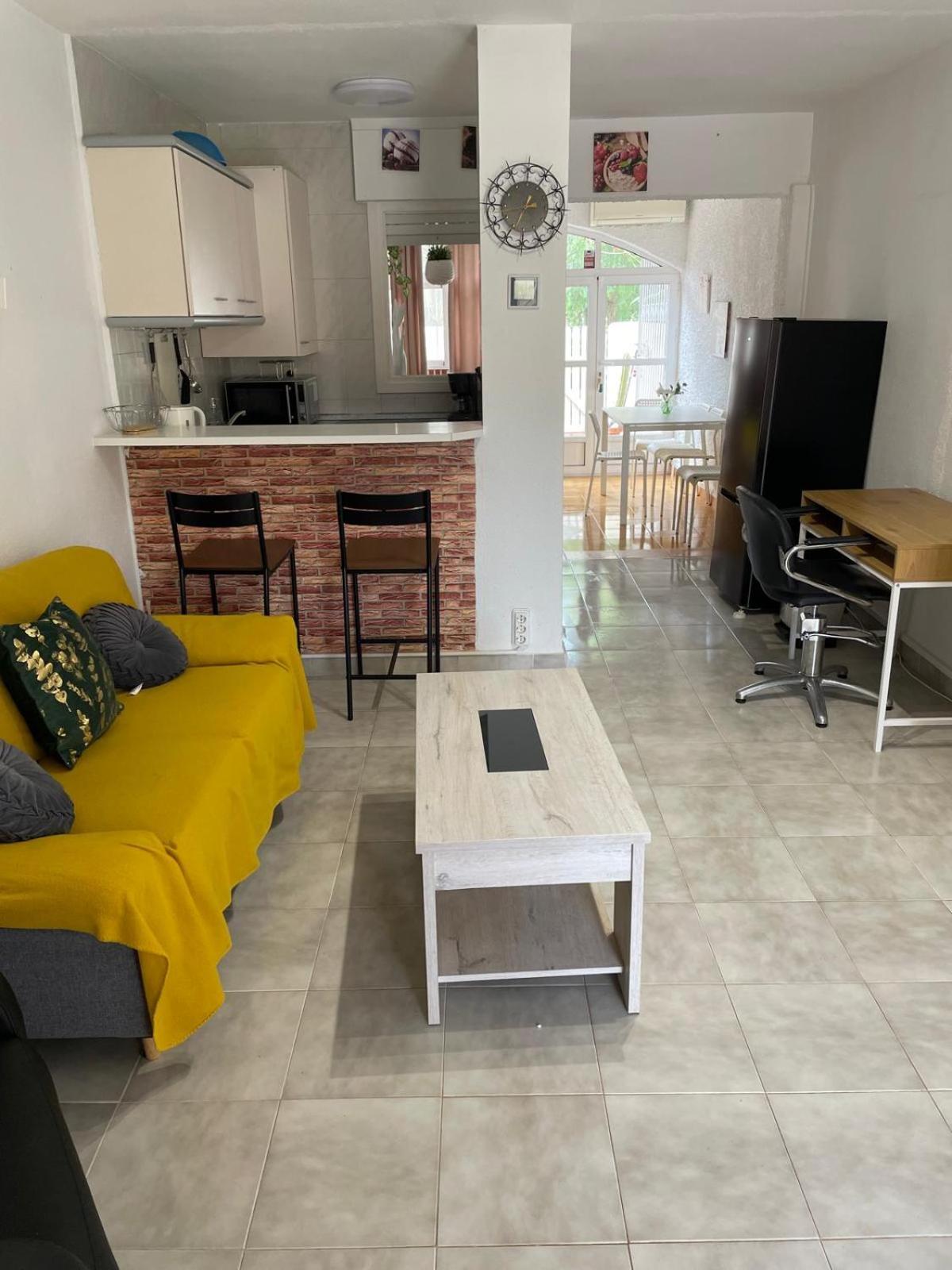 Mare - 2 Beds With Balcony, Patio And Pool And Direct Park Access Holiday home