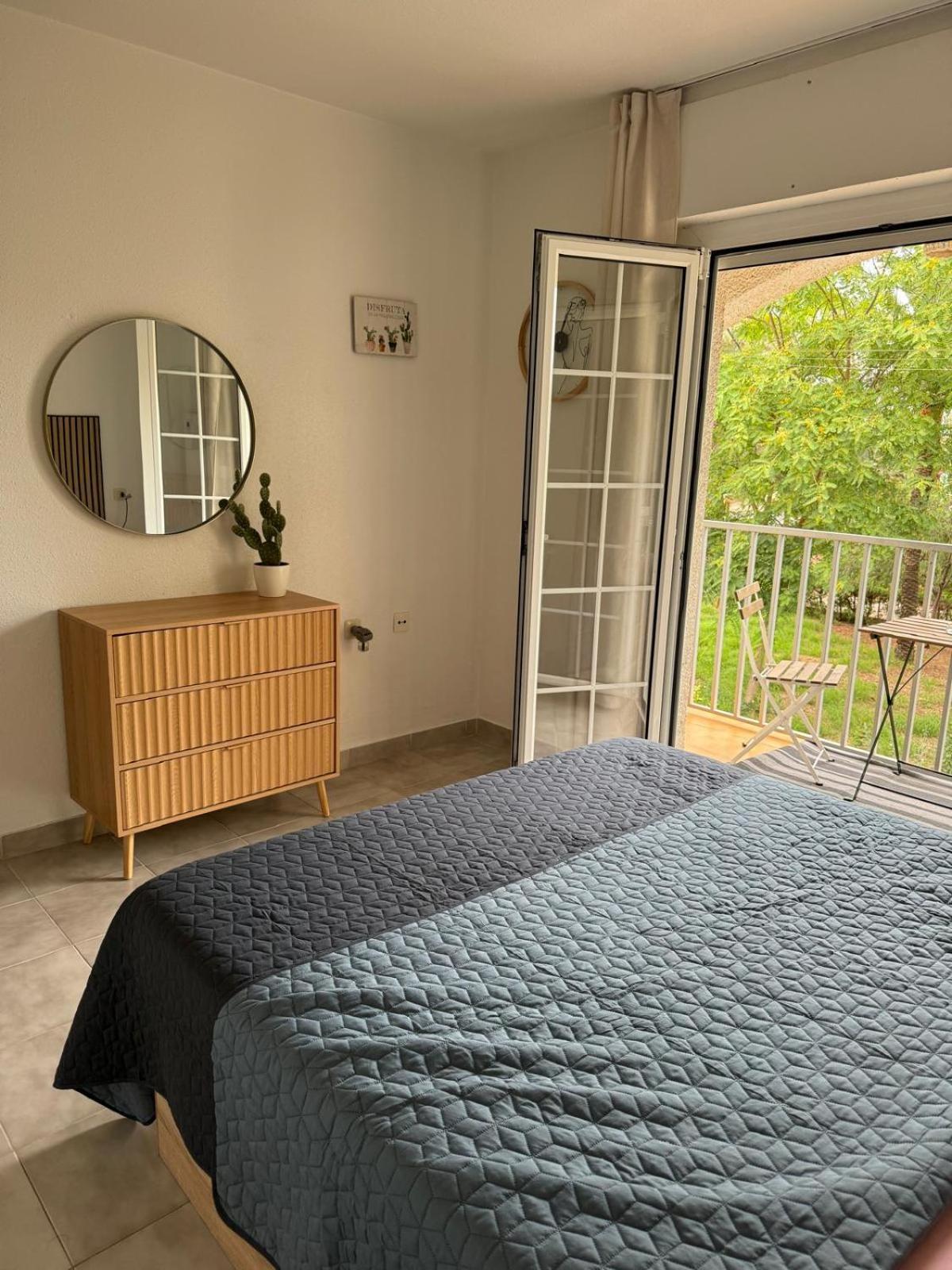 Mare - 2 Beds With Balcony, Patio And Pool And Direct Park Access Ferienhaus Murcia